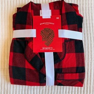 Wondershop Women’s Red and Black Plaid Pajama Set